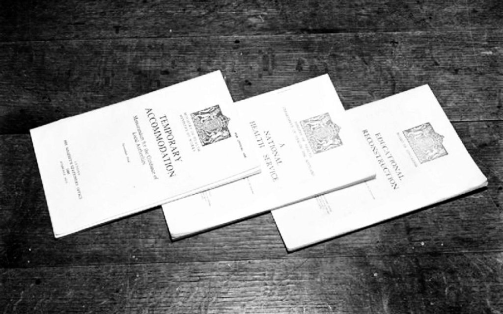Government White Papers for post 1945 reconstruction in Britain