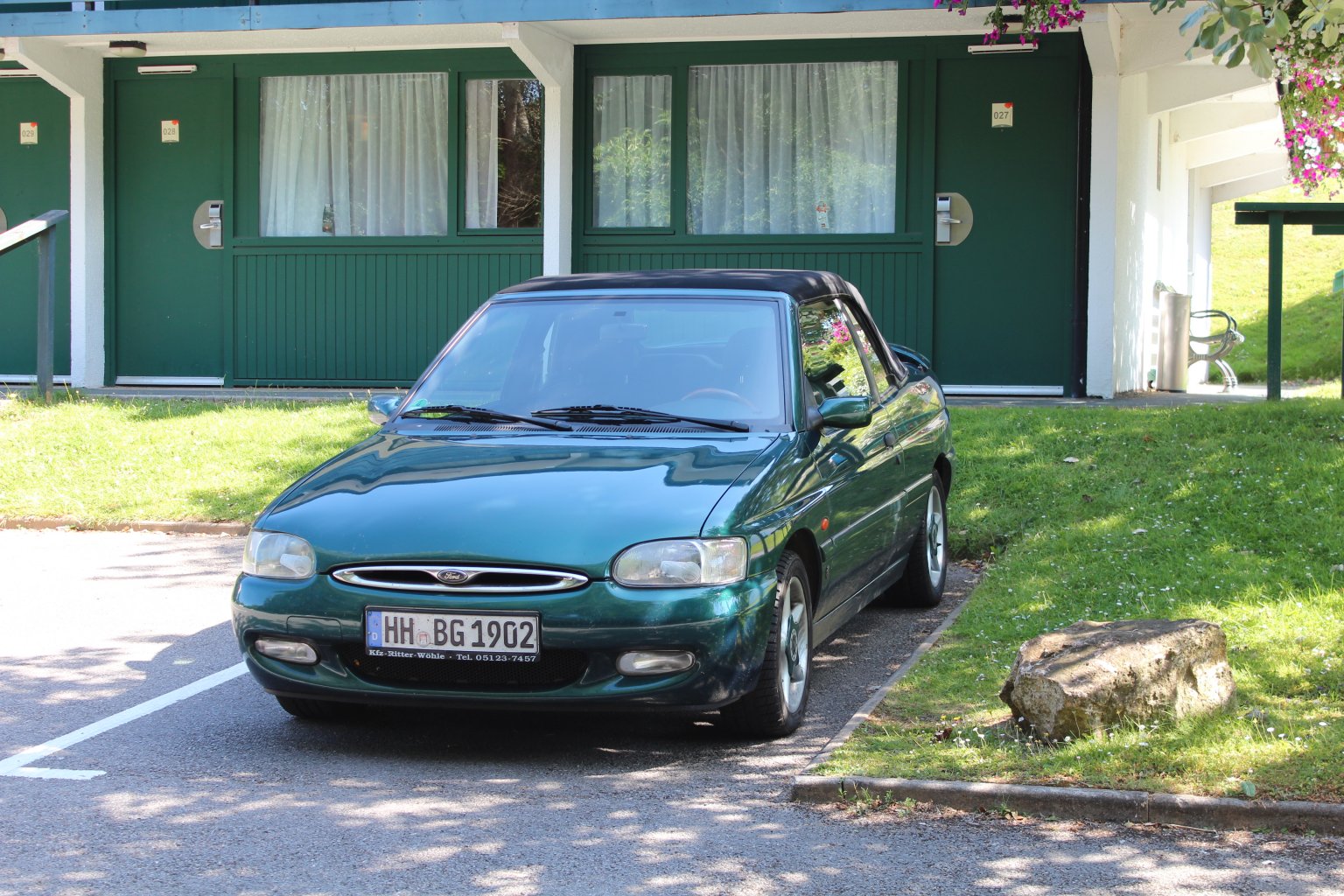 Our Ford Escort Cabrio outside the Hotel Ibis in Plymouth, 2014