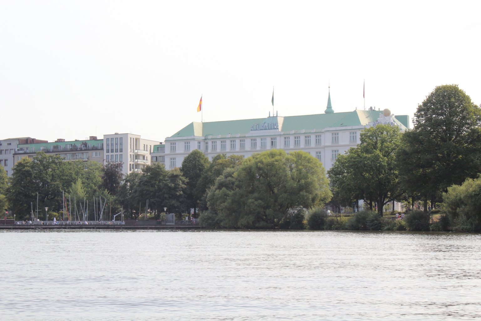 Many corporate headquarters and top hotels overlook the Binnenalster