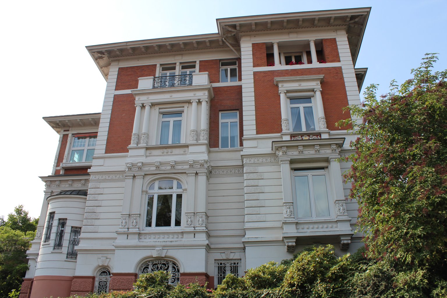 One of the larger private riverside residences
