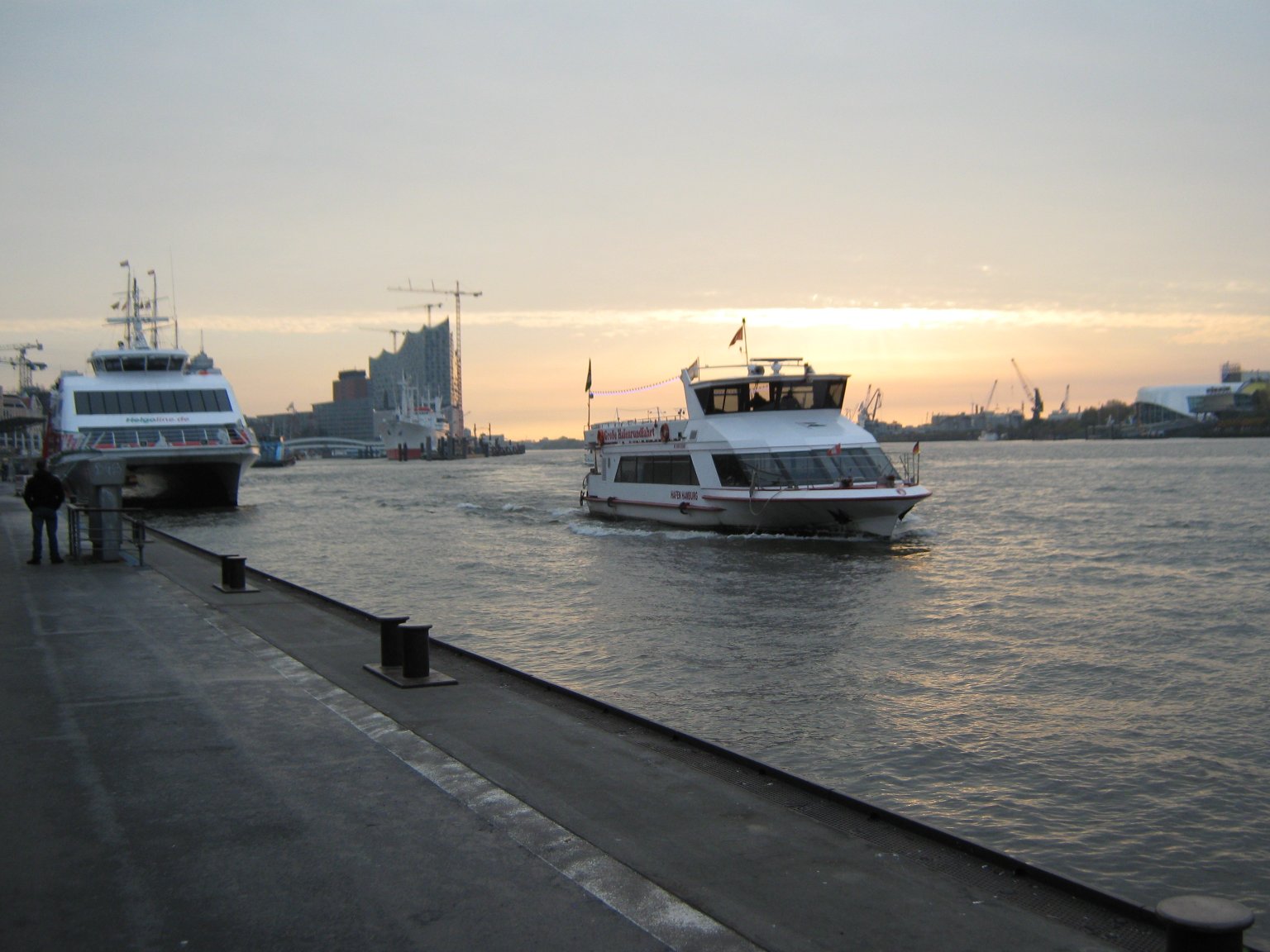 Hamburg Hafen boasts numerous cruise boats and water taxis