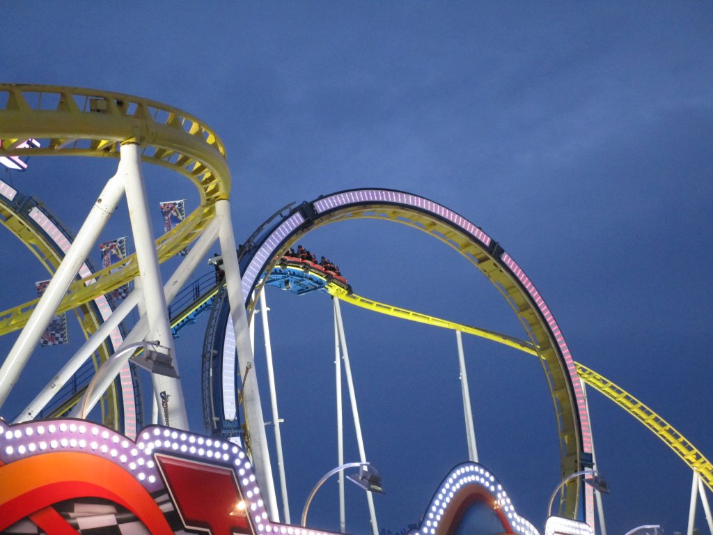 Hamburger Dom has some impressive fairground rides